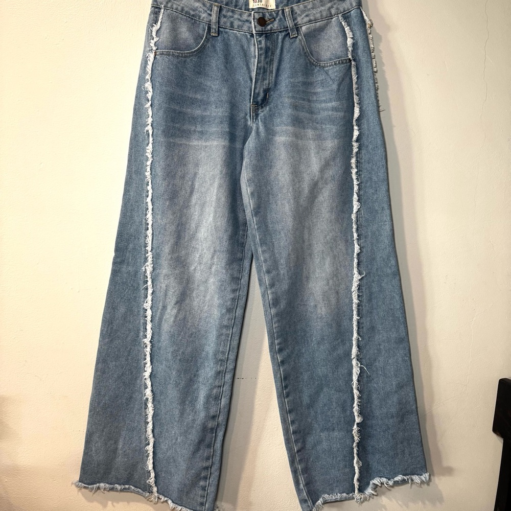 T.E.N.T.H.I.R.T.Y‎ Jeans Wide Leg Frayed Light Blue Wash Stylish Size 1/25 Jeans